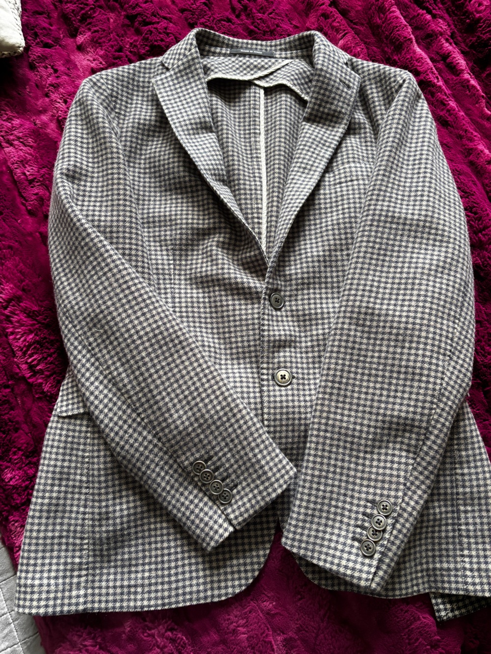 Tagliatore Men's wool & cashmere Houndstooth blazer -size 48 worn once